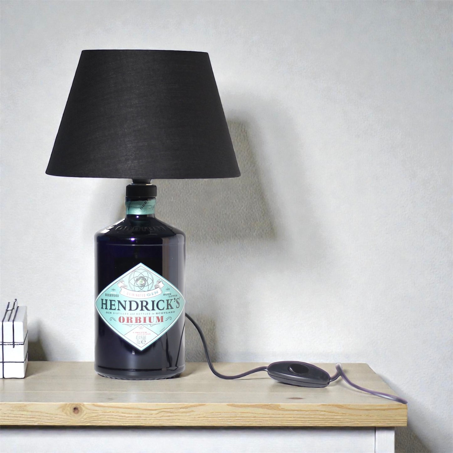 Hendrick's Gin Orbium Handmade Table Lamp Bottle 70 cl 